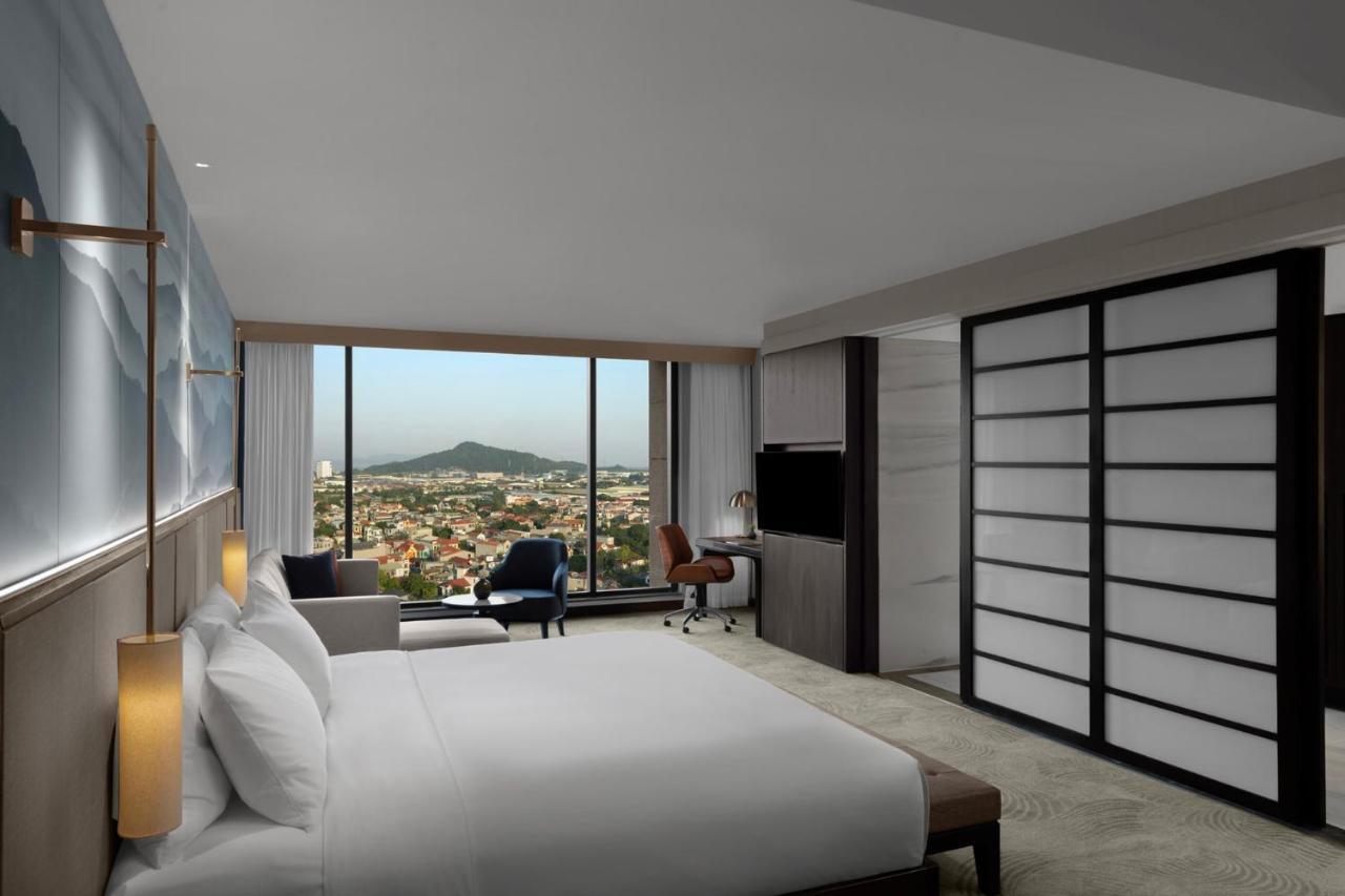 Crowne Plaza Vinh Yen City Centre By Ihg מראה חיצוני תמונה