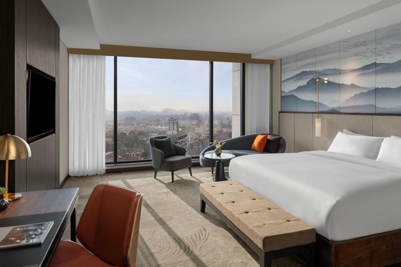 Crowne Plaza Vinh Yen City Centre By Ihg מראה חיצוני תמונה