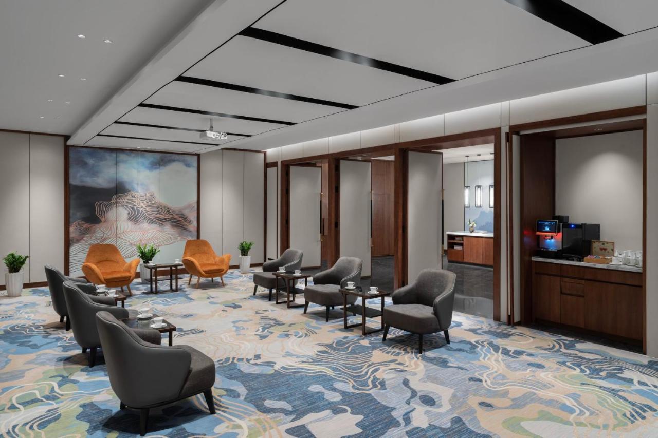 Crowne Plaza Vinh Yen City Centre By Ihg מראה חיצוני תמונה